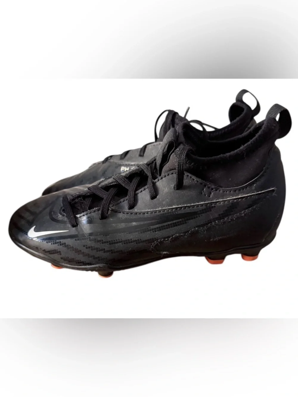 Nike Phantom GX Elite Dynamic Fit FG‎ Soccer Cleats Youth size 1 Black Orange